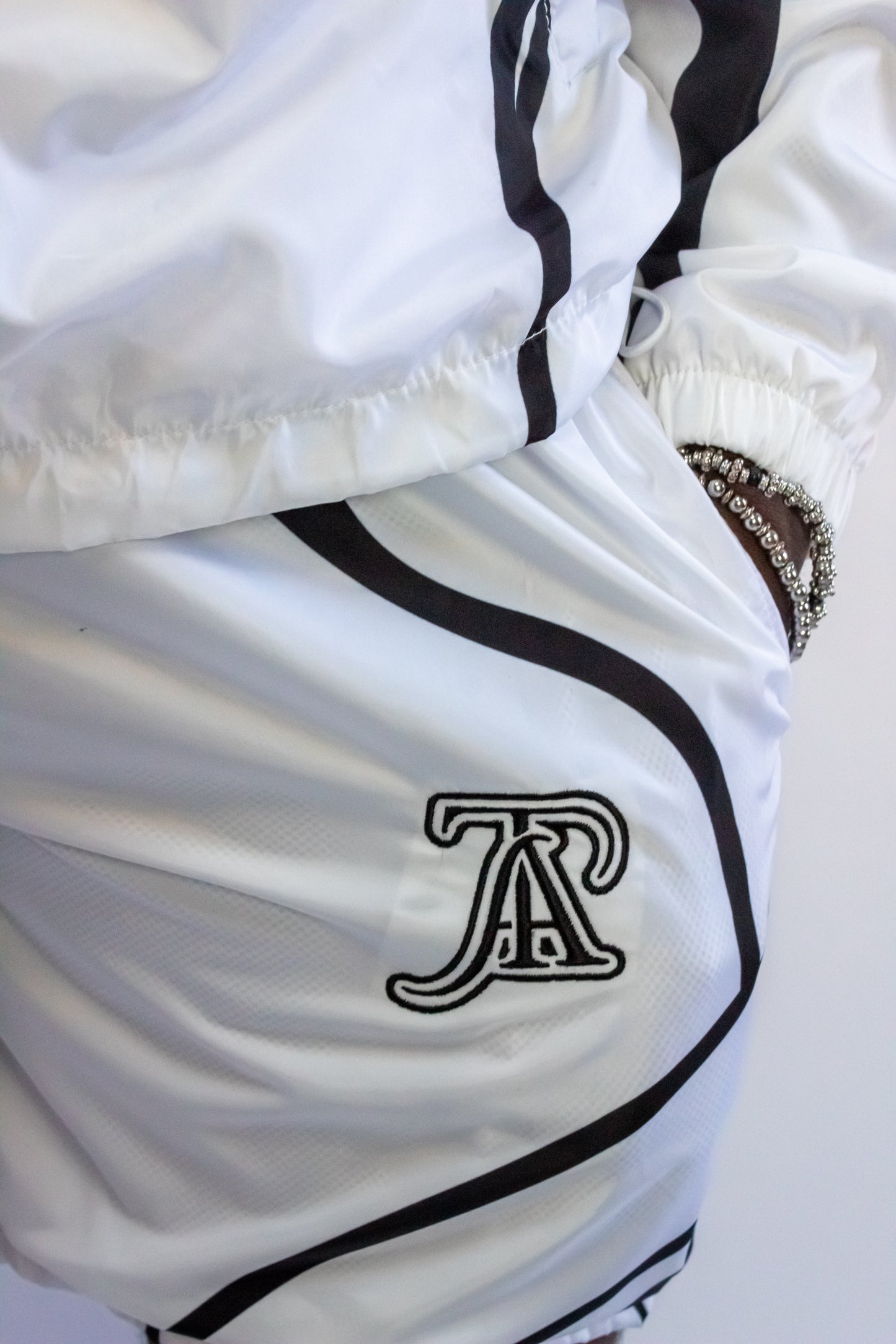 Amani Windbreaker White Set